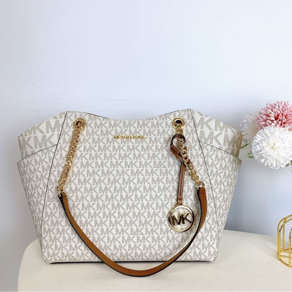 Michael Kors Should Bag - Picture 2 of 6